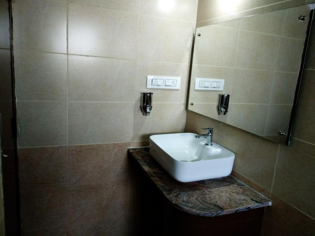 โคสตัล คิง Hotel บังกาลอร์ ภายนอก รูปภาพ