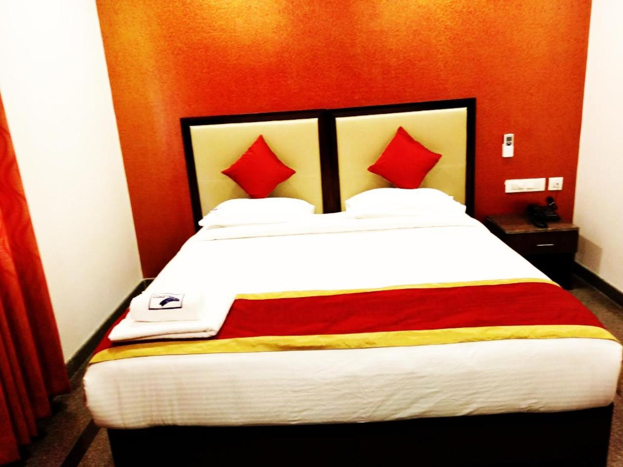 โคสตัล คิง Hotel บังกาลอร์ ภายนอก รูปภาพ